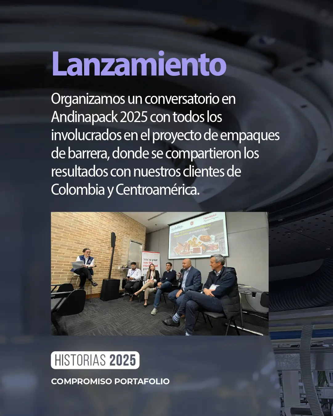 Conversatorio en Andinapack 2025 presentando los resultados del proyecto de empaques de barrera junto a clientes de la región.