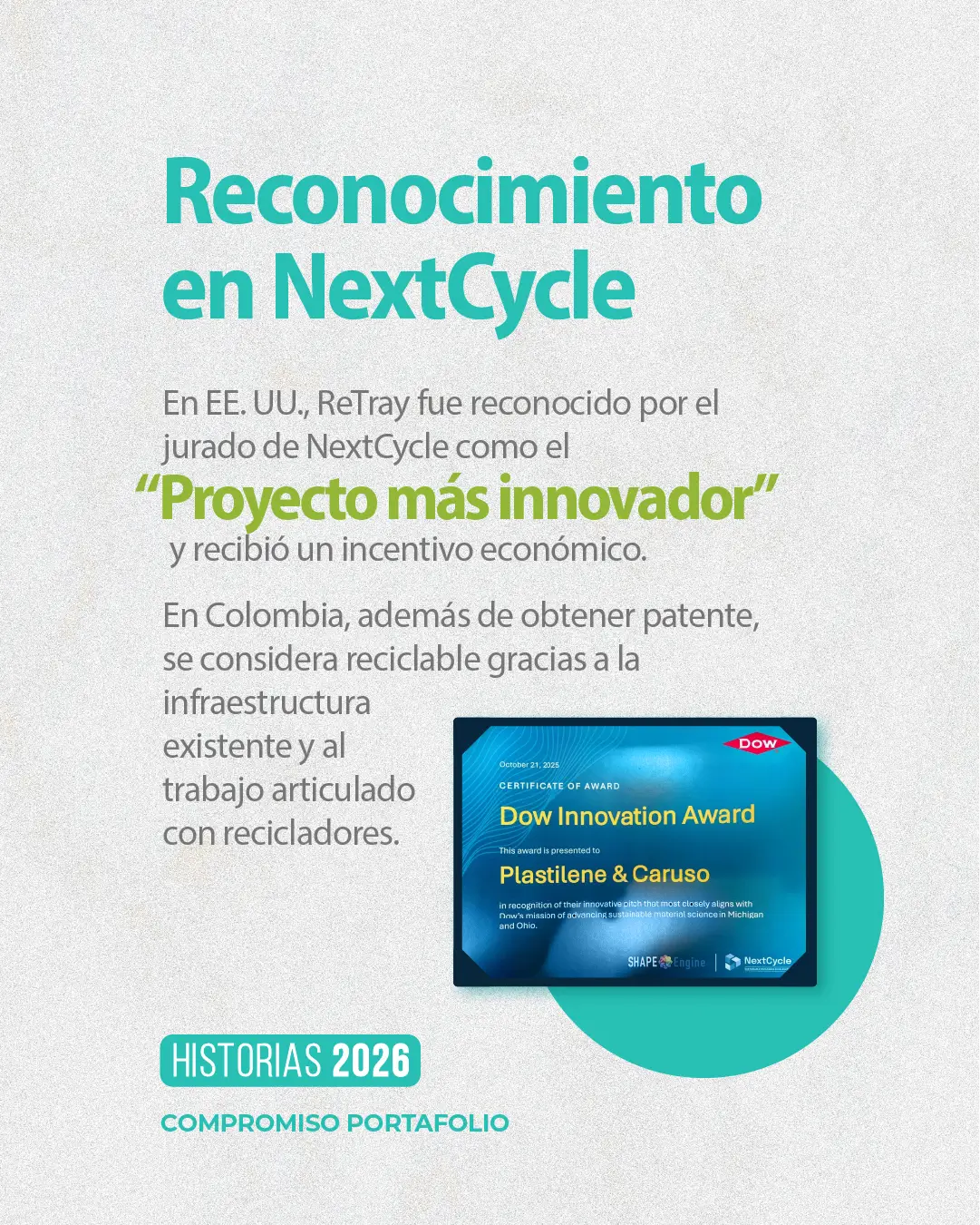Bandeja sostenible ReTray utilizada para el empaque y protección de alimentos frescos en supermercados.